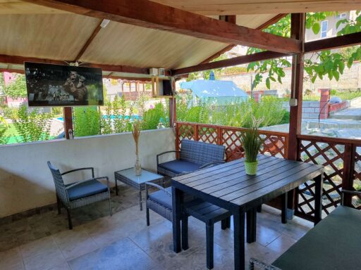 Outdoor Kitchen Pavilion