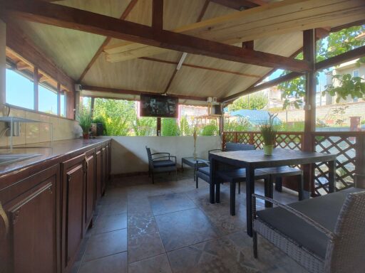 Outdoor Kitchen Pavilion